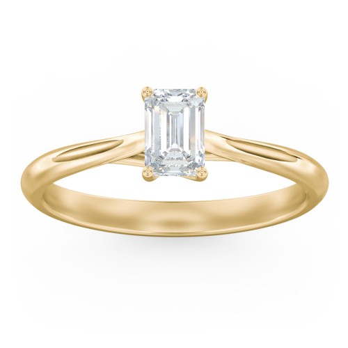 Classic Solitaire Engagement Ring – 9kt Yellow Gold