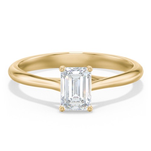 Classic Solitaire Engagement Ring – 9kt Yellow Gold