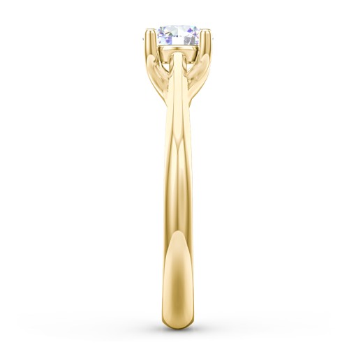 Classic Solitaire Engagement Ring – 9kt Yellow Gold