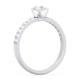 Engagement Ring with Graduated Side Stones