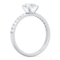 Engagement Ring with Graduated Side Stones