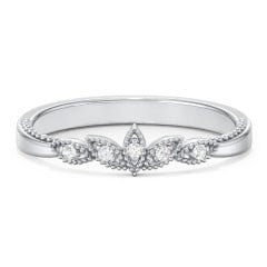 Vintage Leaf and Vine Band with Milgrain