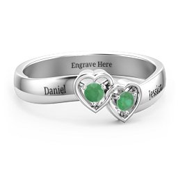 Double Interlocked Hearts Ring in 925 Sterling Silver with Emerald