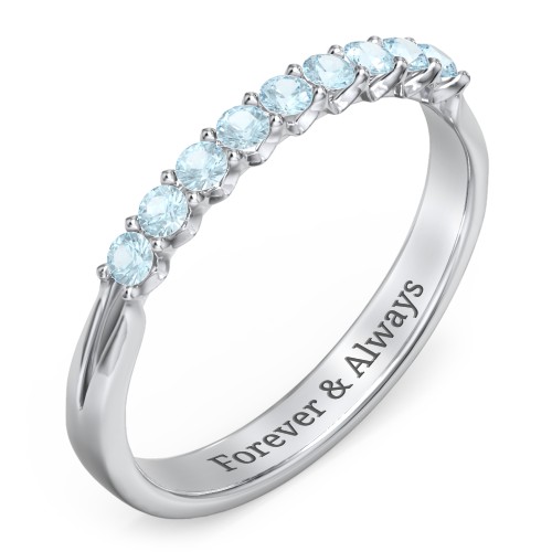 Glimmering Love Ring – 9kt White Gold with Blue Topaz