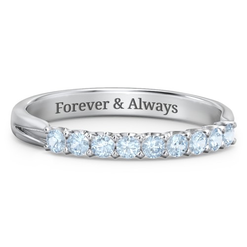 Glimmering Love Ring – 9kt White Gold with Blue Topaz