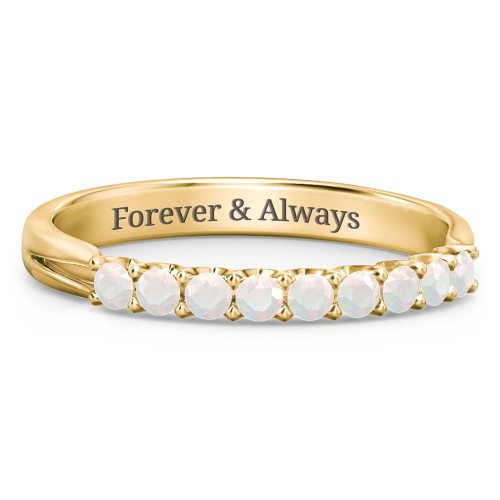 Glimmering Love Ring – 9kt Yellow Gold with Opal