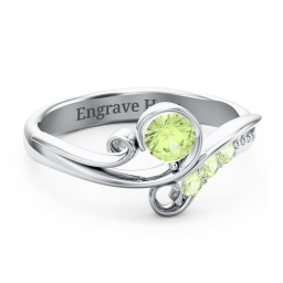 Family Flair Ring With 2-6 Birthstones in 925 Sterling Silver with Peridot and Cubic Zirconia