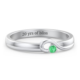 Half Heart Ring with Birthstone in 925 Sterling Silver with Emerald