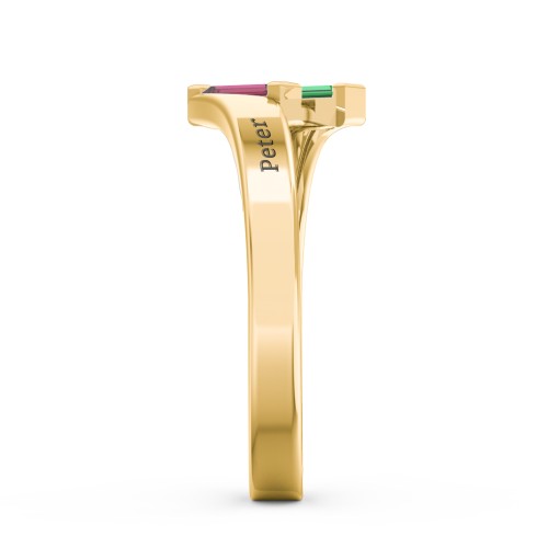 Engravable Slanted Baguette Ring – 9kt Yellow Gold with Emerald and Ruby