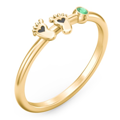 Dainty Baby Feet Ring with Birthstone – 9kt Yellow Gold with Emerald