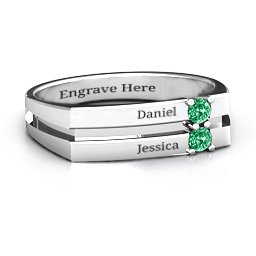 Women's Crevice Grooved Ring in 925 Sterling Silver with Emerald