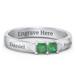 Timeless Romance Ring in 925 Sterling Silver with Emerald