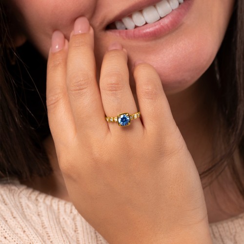 Round Gemstone Cube Ring with Star Set Accents – 18K Gold Plated Silver with Lab Diamond