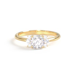 Round Gemstone Ring With Clustered Side Stones