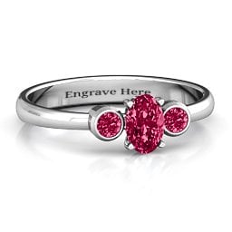 Oval Centre with Twin Bezel Rounds Ring