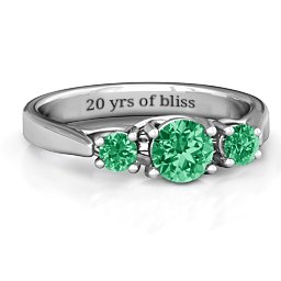 3-Stone Graduated Ring in 925 Sterling Silver with Emerald